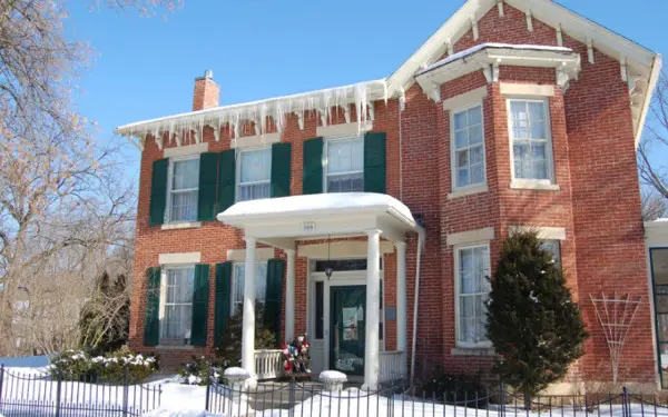 Esterno della pensione Aldrich Lowres