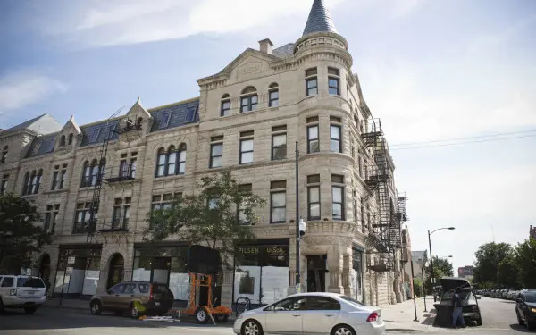 L'esterno della Thalia Hall a Pilsen Chicago