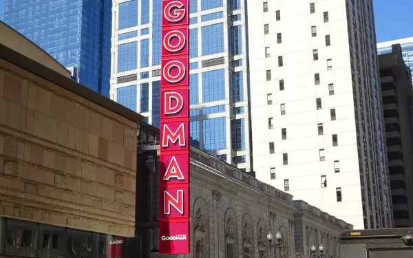 L'esterno del Goodman Theater nel Loop Theater District di Chicago