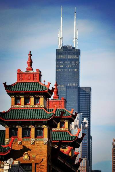 Chinatown a Chicago guardando lo skyline della città