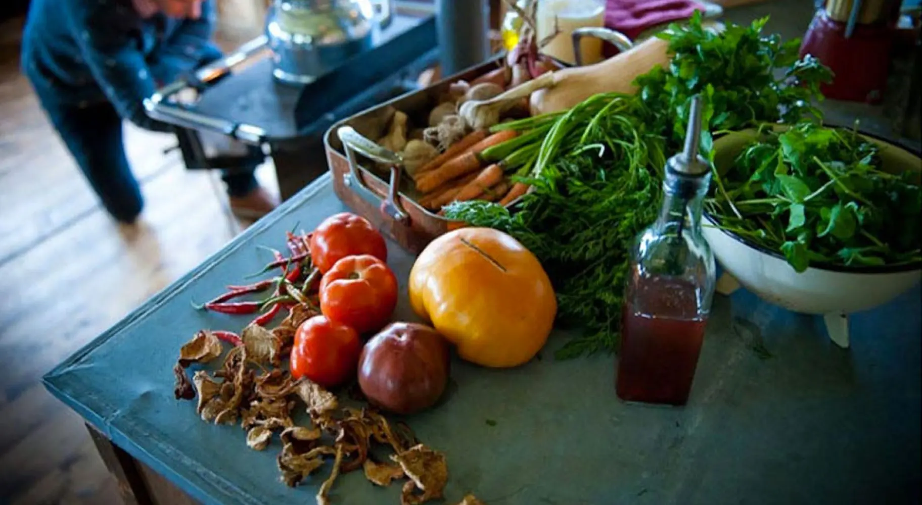 Verdure su un tavolo