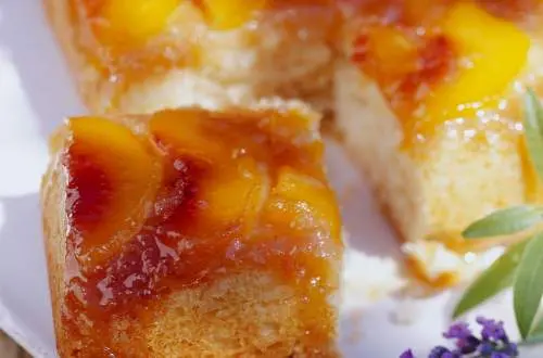 Torta alle pesche