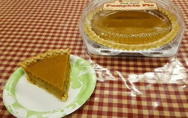 Torta di zucca fatta in casa dalla pasticceria del Curtis Orchard di Champaign-Urbana.