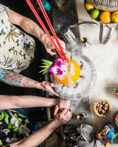 Tre puntini e un trattino