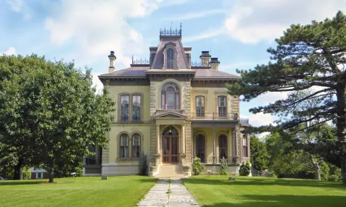 L'esterno della David Davis Mansion a Bloomington