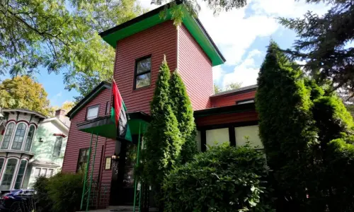 Il Museo Afroamericano presso l'England Manor