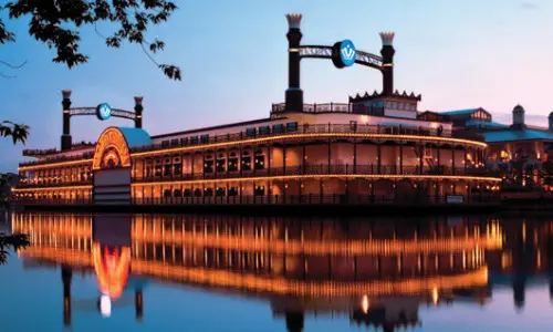 Un casinò sul bordo dell'acqua