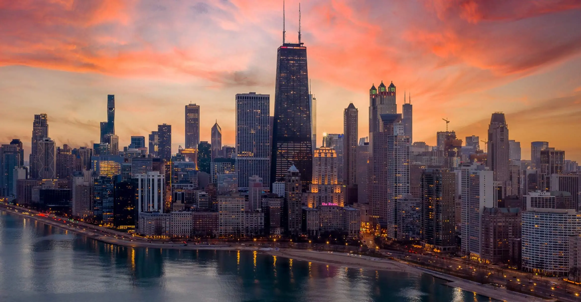 Tramonto sullo skyline di Chicago