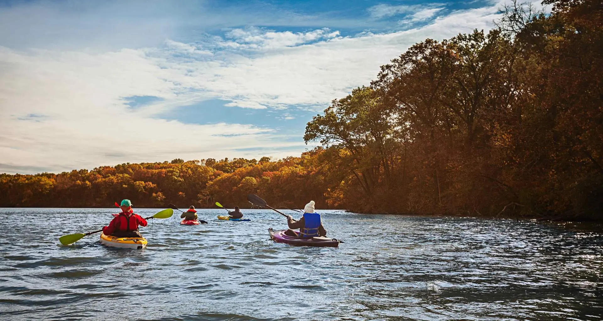 Famiglia che fa kayak a Moline
