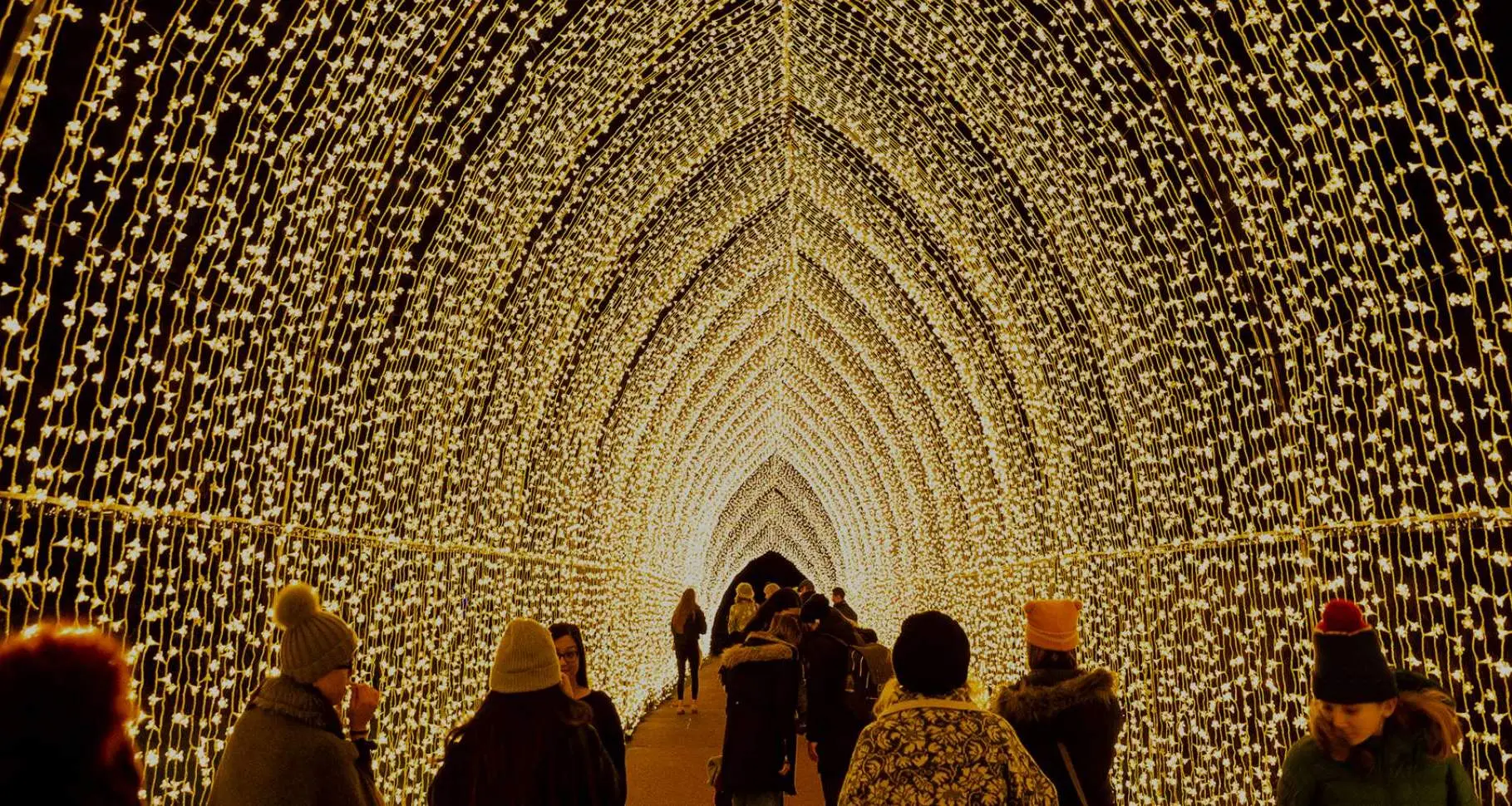 Un tunnel di luci