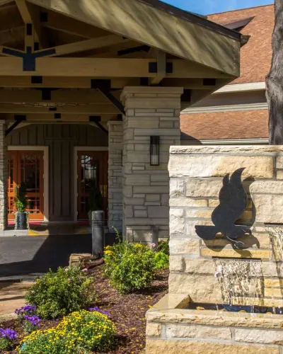 Gli esterni dell'Eagleridge Resort and Spa